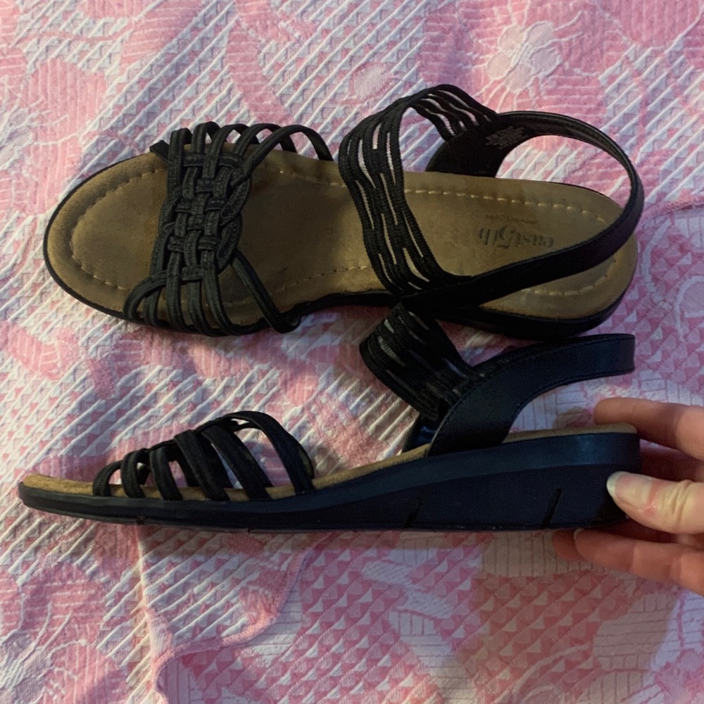 EUC ELASTIC COMFORTABLE LOW WEDGES- EAST 5th- MEMORY FOAM